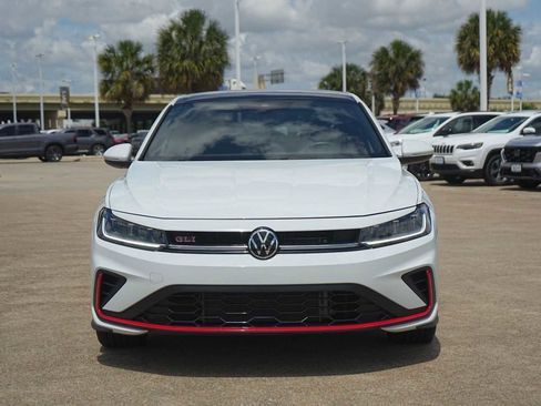 Used 2025 Volkswagen Jetta GLI Autobahn FWD image 6