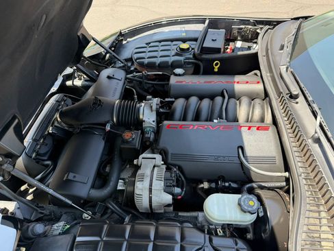 Used 1999 Chevrolet Corvette Coupe w/ Memory Pkg RWD image 19