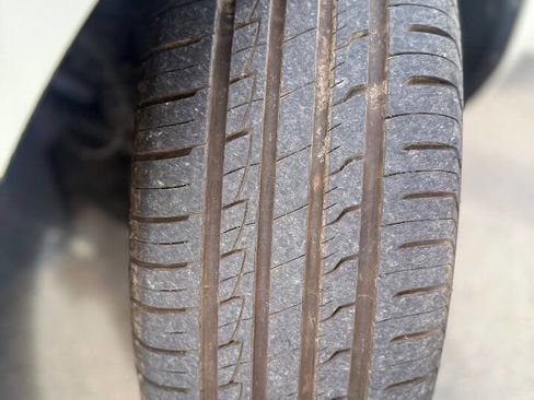 Used 2012 Nissan Leaf SV image 21