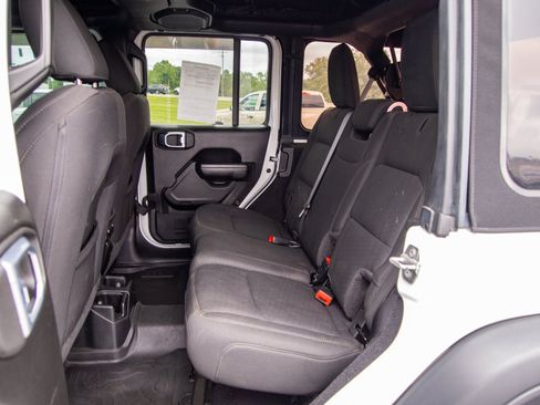 Used 2022 Jeep Wrangler Unlimited Sport AWD/4WD image 24