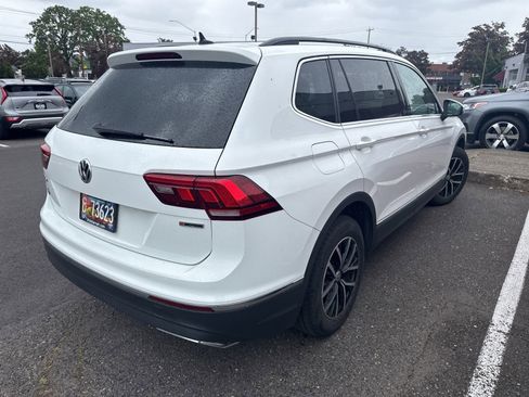 Used 2021 Volkswagen Tiguan SE AWD/4WD image 6