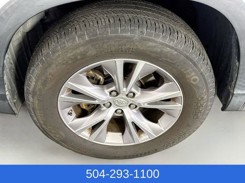 Used 2014 Toyota Highlander Plus image 29