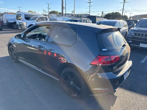 Used 2015 Volkswagen GTI SE w/ Lighting Package (SEL) FWD image 17
