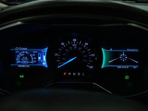 Used 2015 Ford Fusion SE w/ Equipment Group 502A image 17