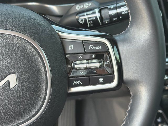 Used 2023 Kia Sorento SX AWD/4WD image 28