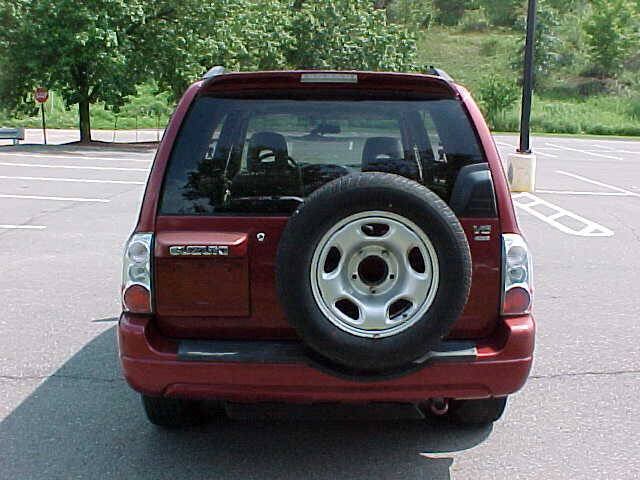 Used 2005 Suzuki XL7 4WD image 33