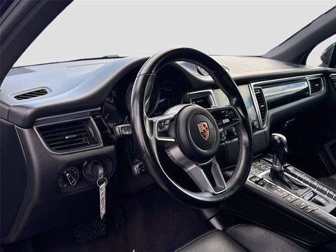 Used 2018 Porsche Macan S AWD/4WD image 9