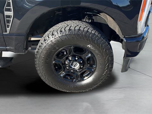 Used 2023 Ford F250 XL w/ STX Appearance Package AWD/4WD image 19