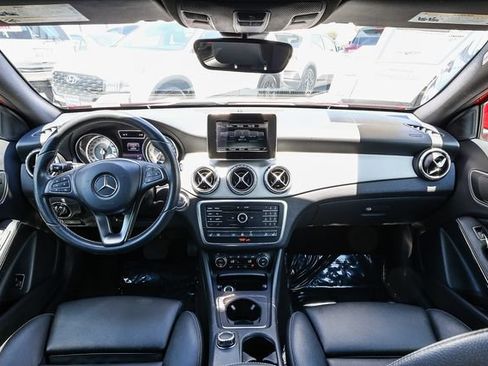 Used 2016 Mercedes-Benz GLA 250 4MATIC image 13