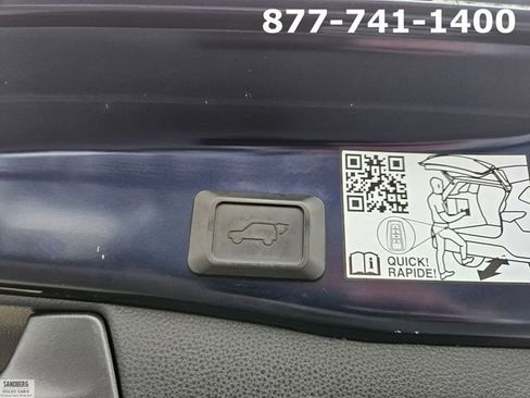 Used 2021 Toyota RAV4 Limited image 12