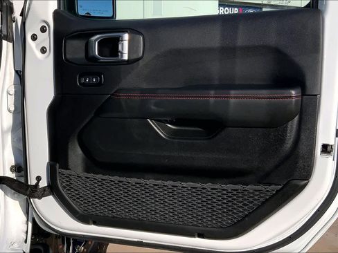 Used 2024 Jeep Wrangler Unlimited Rubicon image 23