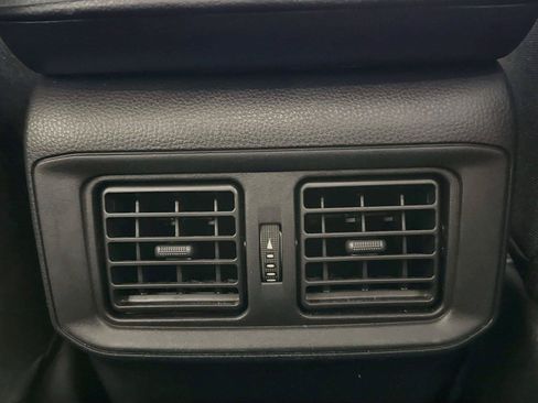 Certified 2025 Toyota RAV4 LE AWD/4WD image 33
