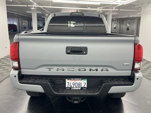 Used 2019 Toyota Tacoma TRD Off-Road image 7