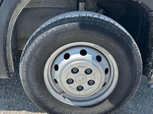 Used 2023 RAM ProMaster 2500 FWD image 13