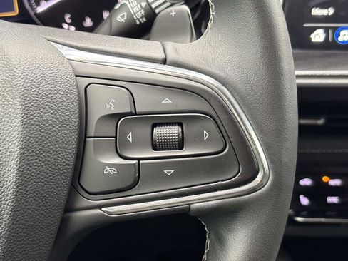 Certified 2023 Buick Envision Essence image 18