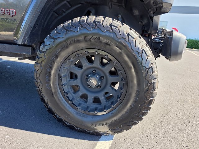 Used 2019 Jeep Wrangler Unlimited Rubicon AWD/4WD image 6