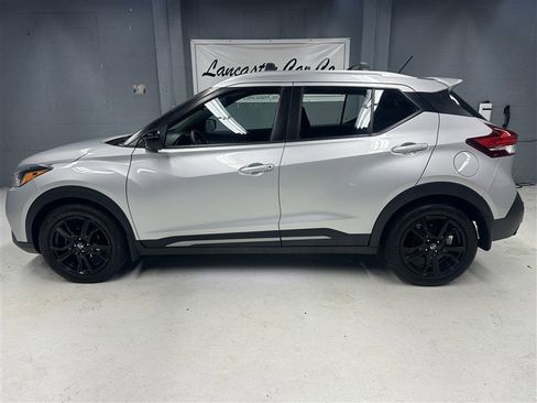 Used 2020 Nissan Kicks SR w/ Exterior Package FWD image 5