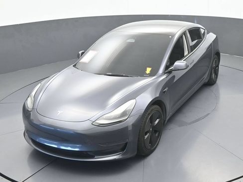 Used 2023 Tesla Model 3 Standard Range RWD image 42