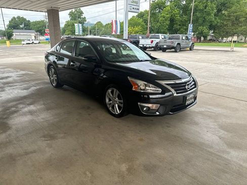 Used 2013 Nissan Altima 3.5 SL FWD image 3
