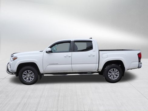 Certified 2019 Toyota Tacoma SR5 image 5