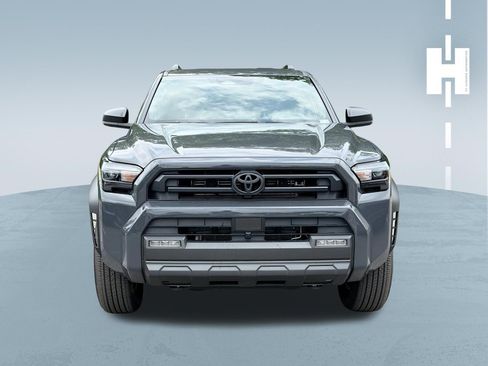 Used 2025 Toyota 4Runner SR5 RWD image 3