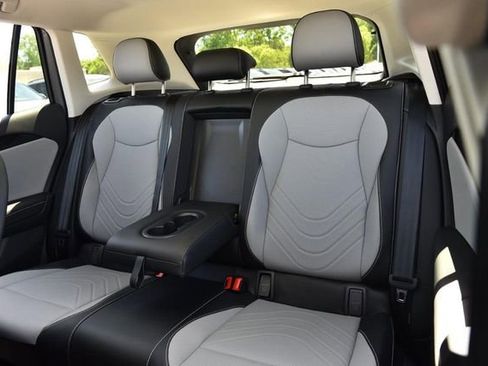 New 2026 Volkswagen Tiguan SE AWD/4WD image 22
