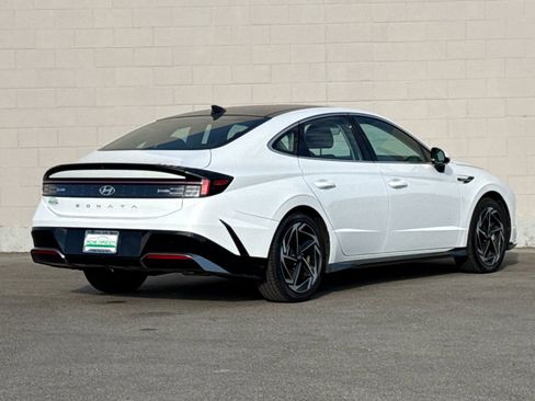 Used 2024 Hyundai Sonata SEL w/ Convenience Package image 3