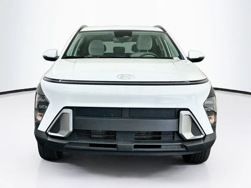 Used 2025 Hyundai Kona SEL AWD/4WD image 2