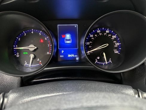 Used 2018 Toyota C-HR XLE image 41