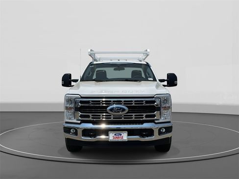 New 2025 Ford F350 XL w/ XL Chrome Package image 3
