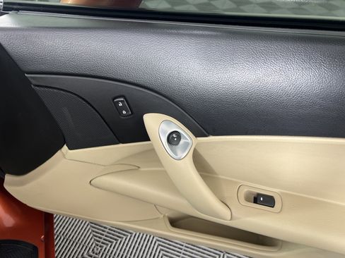 Used 2005 Chevrolet Corvette Coupe w/ Preferred Equipment Group image 21