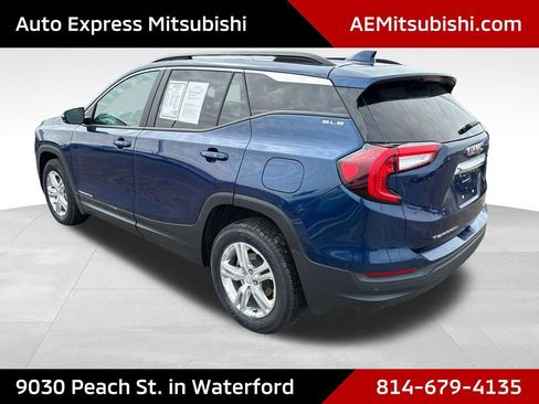 Used 2022 GMC Terrain SLE w/ Driver Convenience Package AWD/4WD image 5