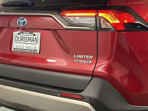 Used 2023 Toyota RAV4 Limited image 9