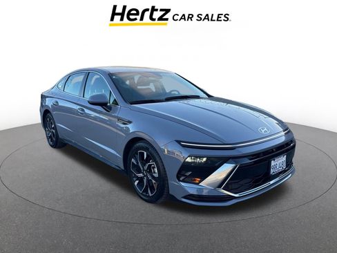 Used 2025 Hyundai Sonata SEL image 1