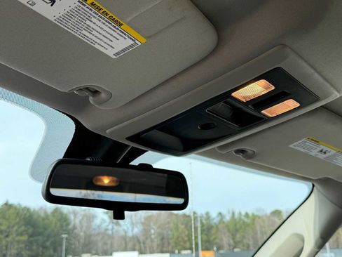 Used 2015 RAM 1500 Express image 23