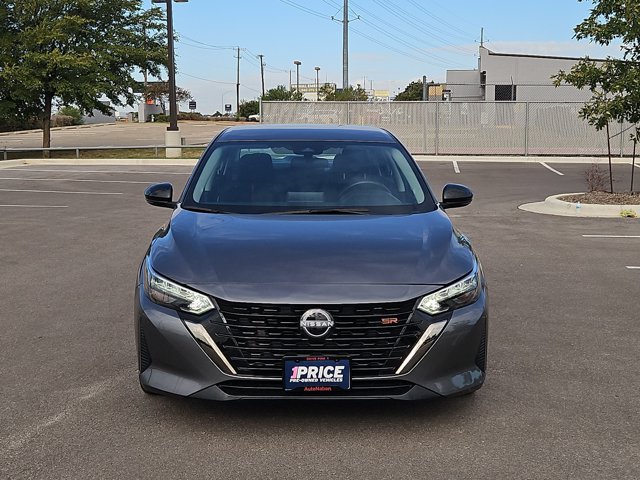 Used 2025 Nissan Sentra SR FWD image 2