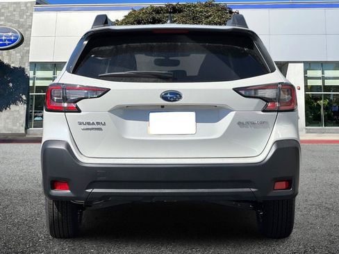 New 2025 Subaru Outback Premium image 5
