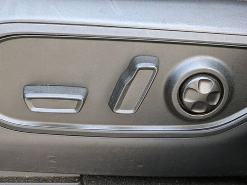 Used 2023 Jeep Grand Cherokee L Limited image 19