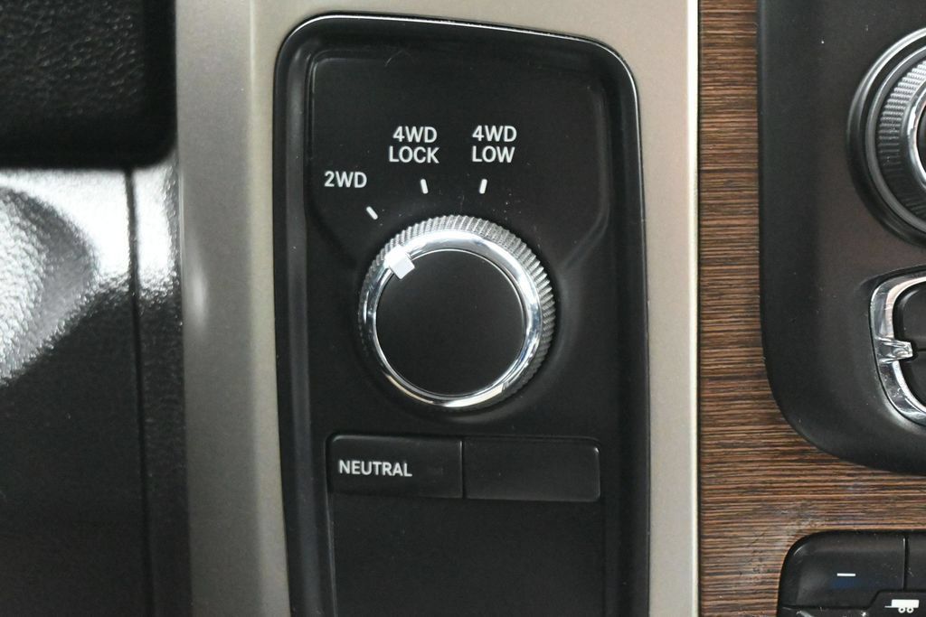 Used 2013 RAM 3500 Laramie AWD/4WD image 22