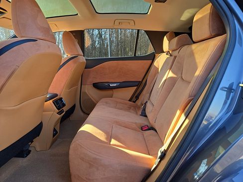 Used 2023 Lexus RZ 450e Premium image 10