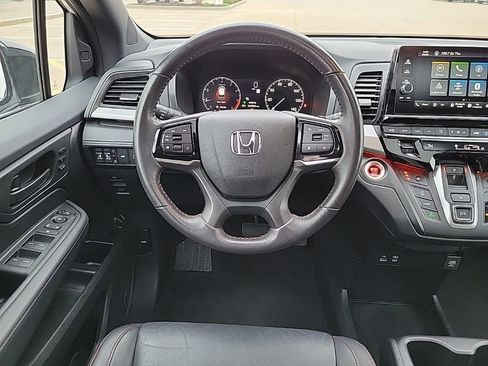 Used 2025 Honda Odyssey Sport-L image 14