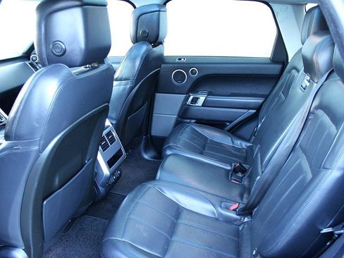 Used 2020 Land Rover Range Rover Sport HSE image 14