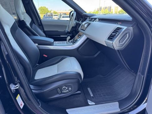 Used 2022 Land Rover Range Rover Sport SVR AWD/4WD image 3