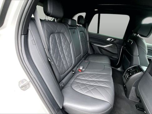 Certified 2025 BMW X5 xDrive40i AWD/4WD image 19