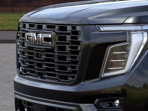 New 2026 GMC Yukon Denali Ultimate w/ LPO, Get Active Package AWD/4WD image 13