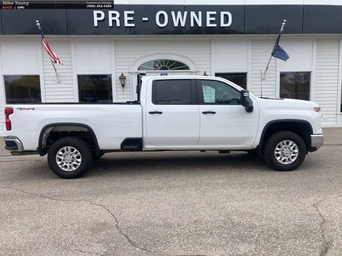 Used 2024 Chevrolet Silverado 3500 W/T w/ WT Convenience Package AWD/4WD image 4