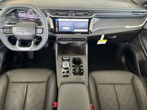 New 2026 Jeep Cherokee Overland image 10