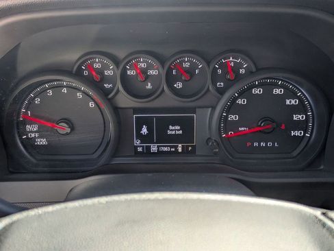 Used 2025 Chevrolet Silverado 1500 Custom Trail Boss w/ Dark Appearance Package image 17