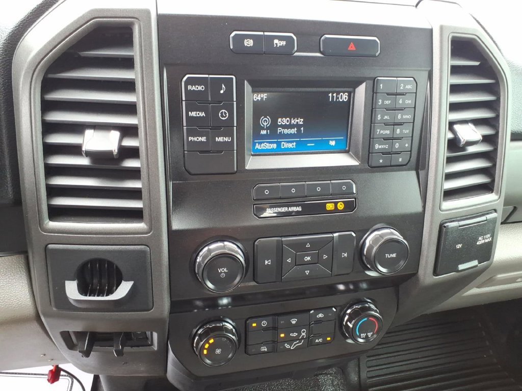 Used 2019 Ford F550 4x4 Regular Cab Super Duty w/ XL Value Package image 19