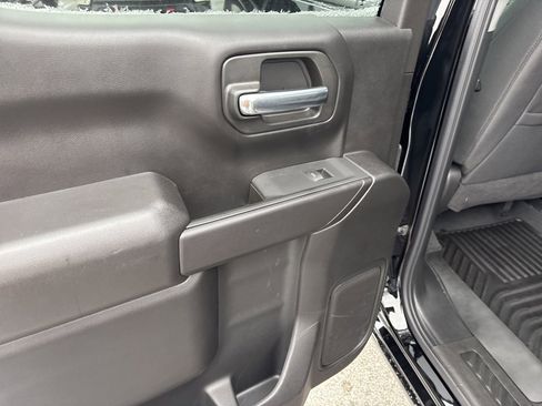 New 2025 Chevrolet Silverado 1500 Custom image 10